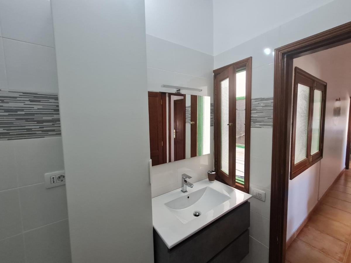 Apartamento "El Muelle" En El Centro Y Playa De Corralejo Apartment Exterior foto